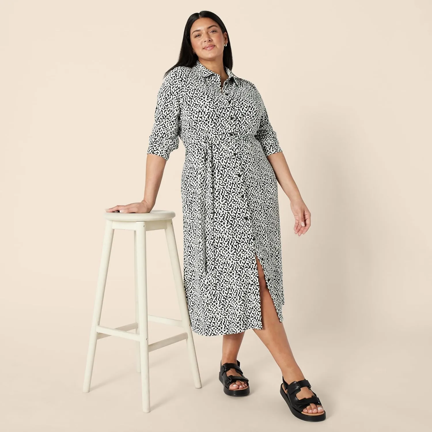 Amazon Essentials Women's Regular-Fit Matte Jersey Midi Length Dress