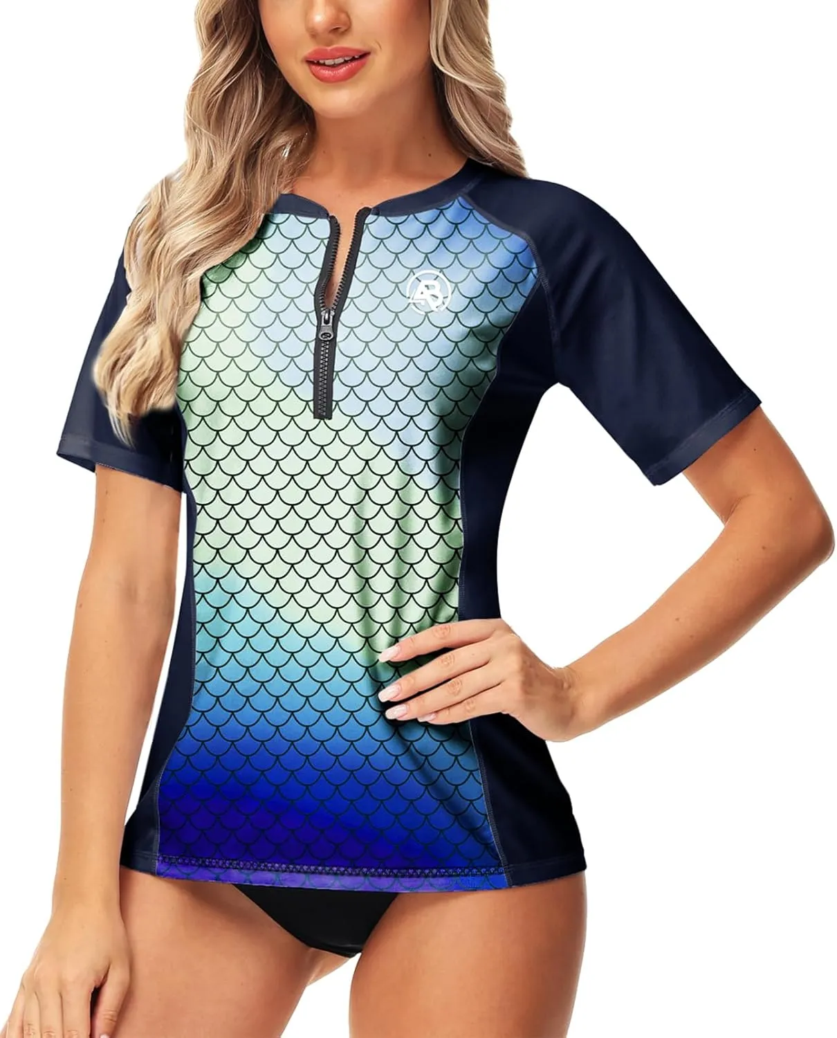 AOBUTE Women Zip Rash Guard UPF 50  Gradient Short Sleeve Swim Top Surf Shirts