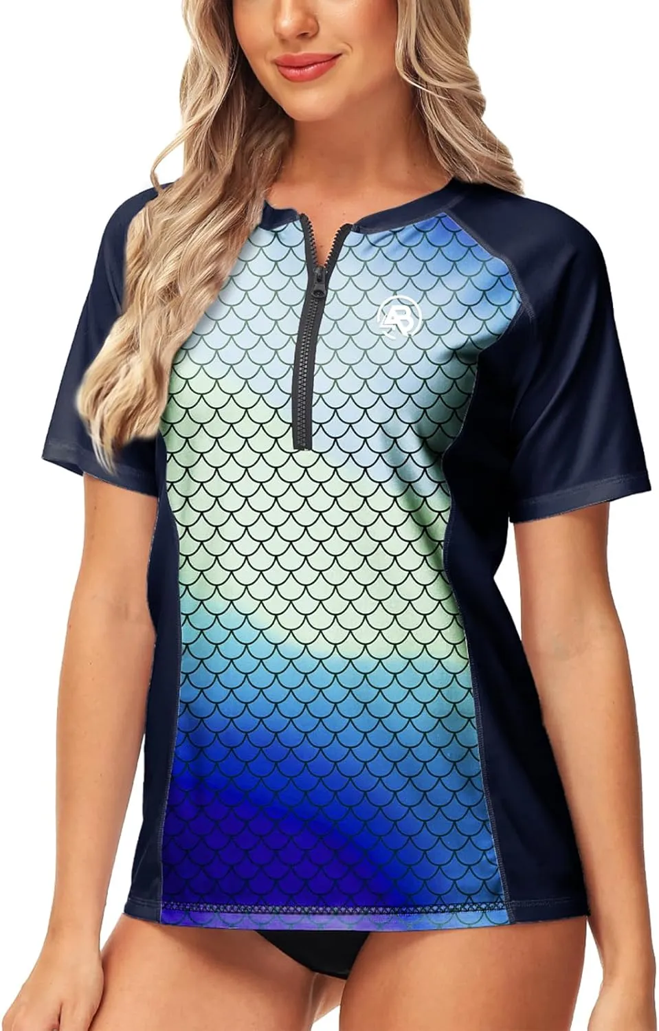 AOBUTE Women Zip Rash Guard UPF 50  Gradient Short Sleeve Swim Top Surf Shirts