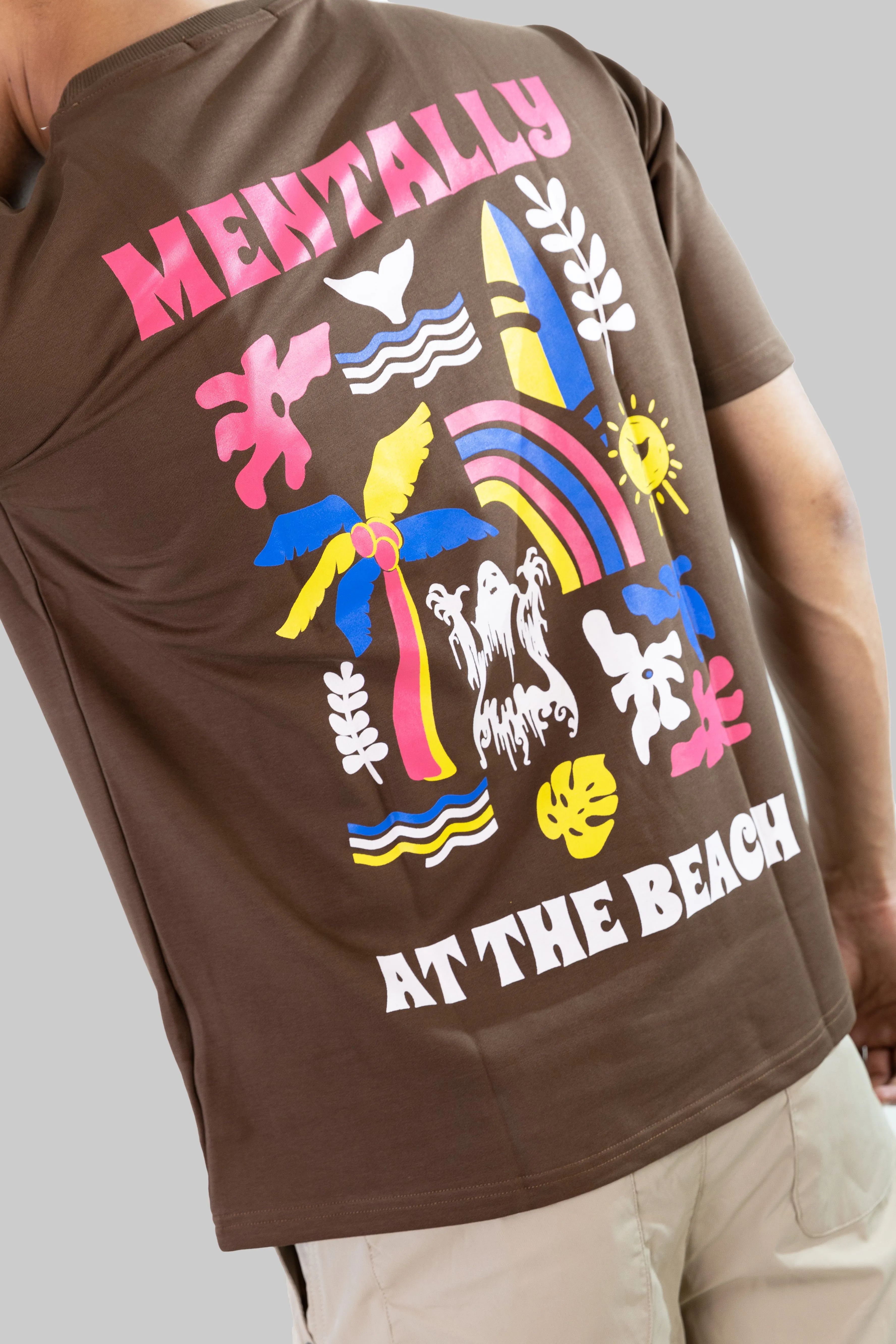 Beach head T-shirt: Brown