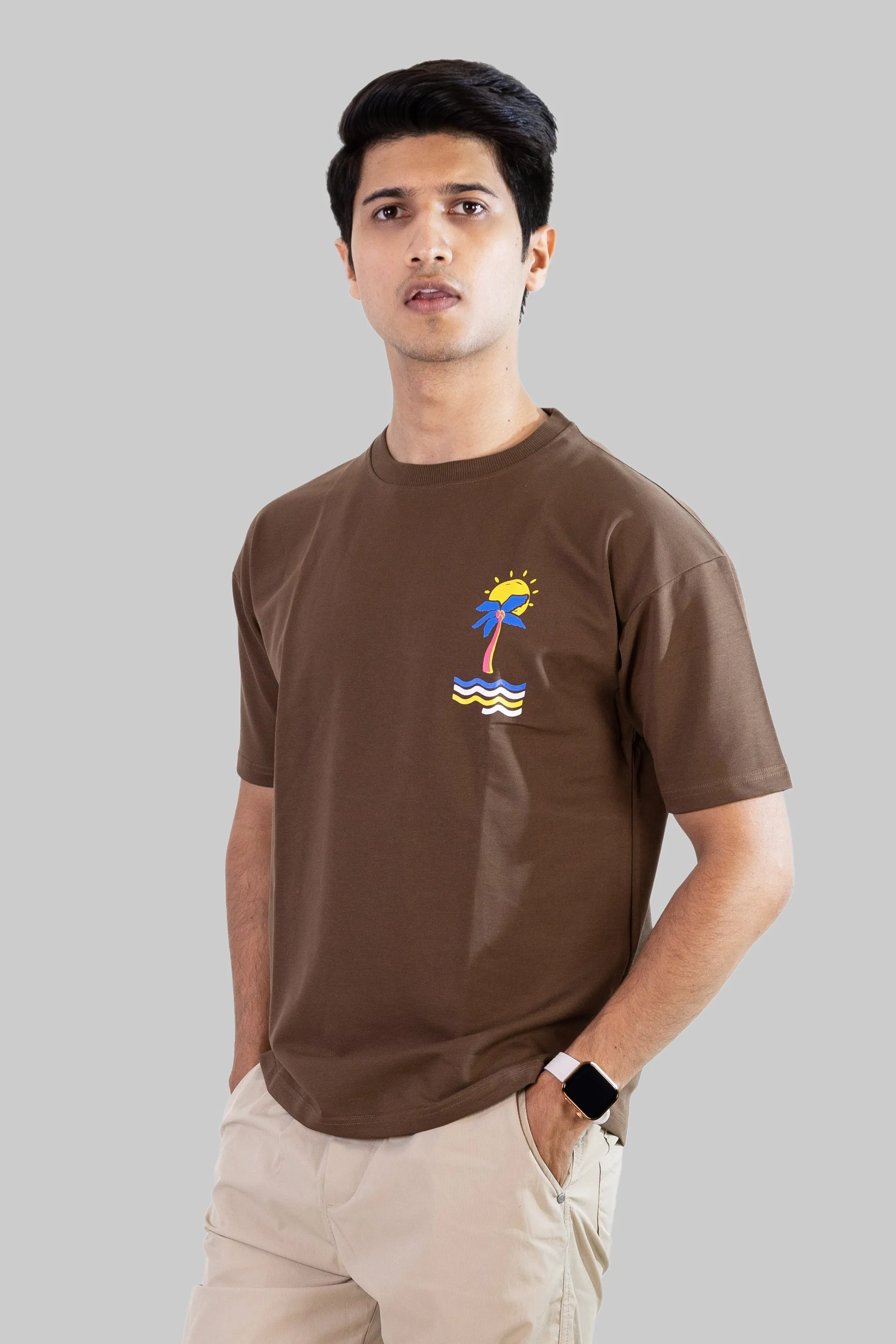 Beach head T-shirt: Brown