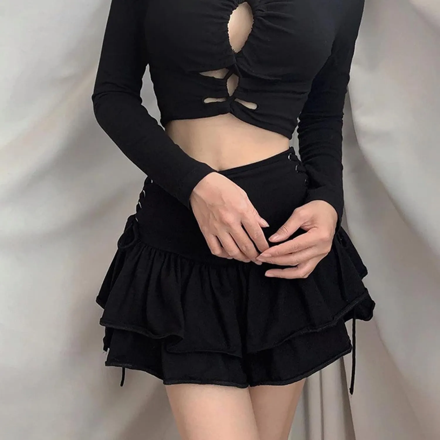 FEOYA Women Gothic Pleated Mini Skirt Punk High Waist A Line Skirt for Casual Party Cosplay