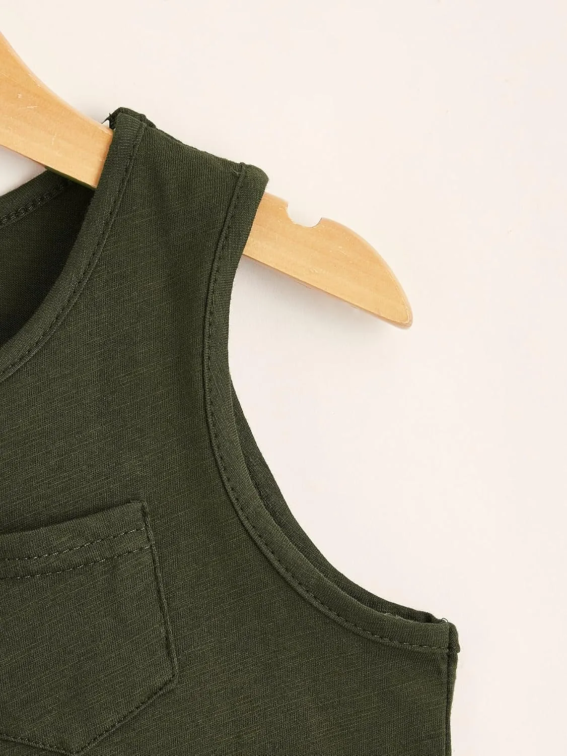 Floerns Boy's 3 Pcs Sleeveless Crew Neck Pocket Casual Solid Tank Top