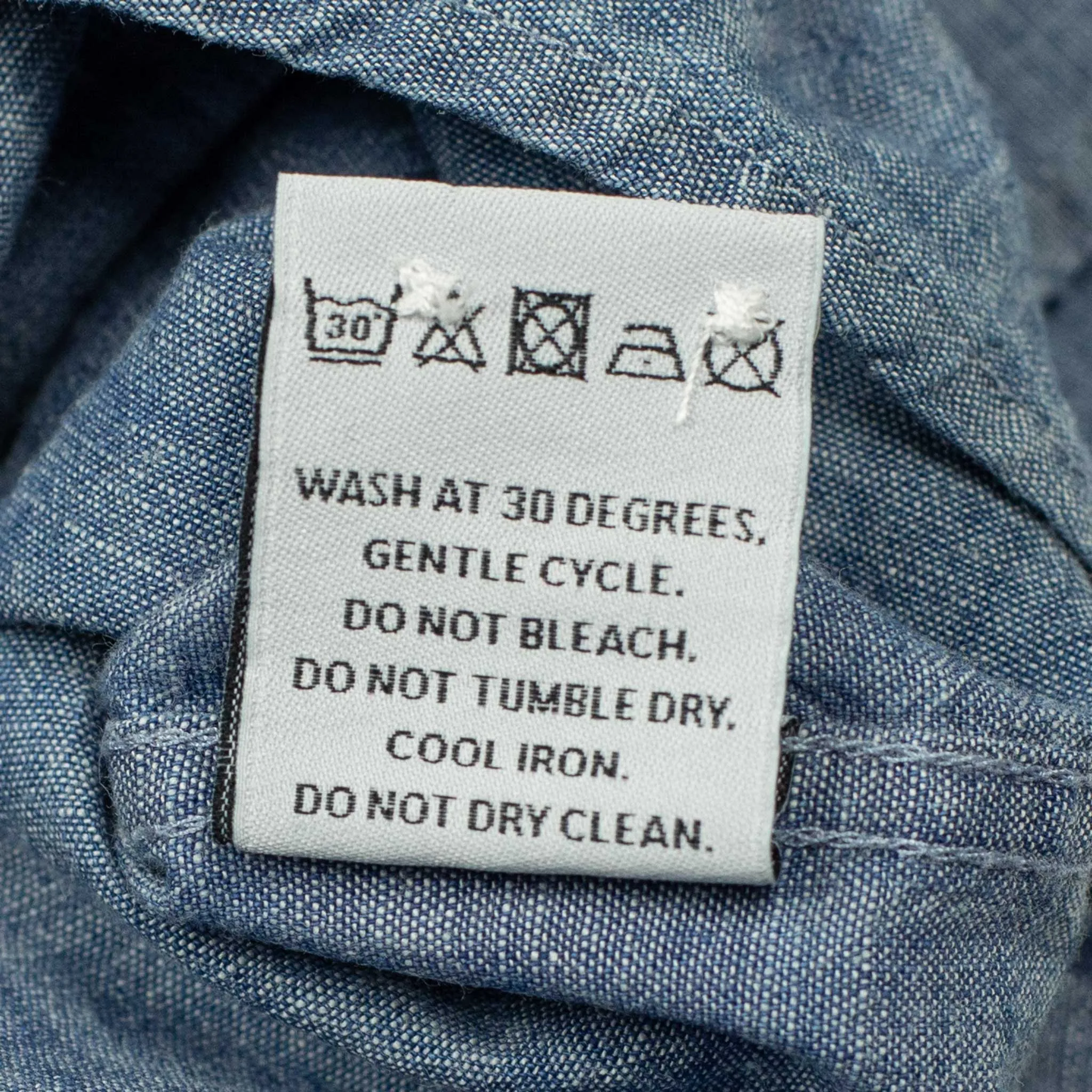 Long sleeve shirt in blue cotton chambray