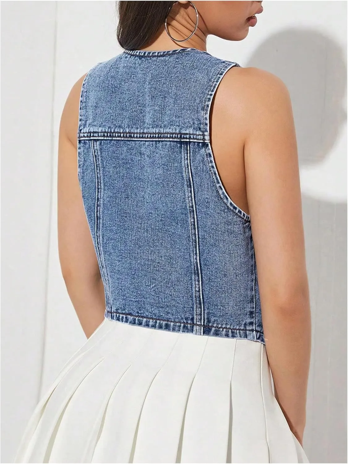 Verdusa Women's V Neck Asymmetrical Hem Sleeveless Button Front Denim Vest Top