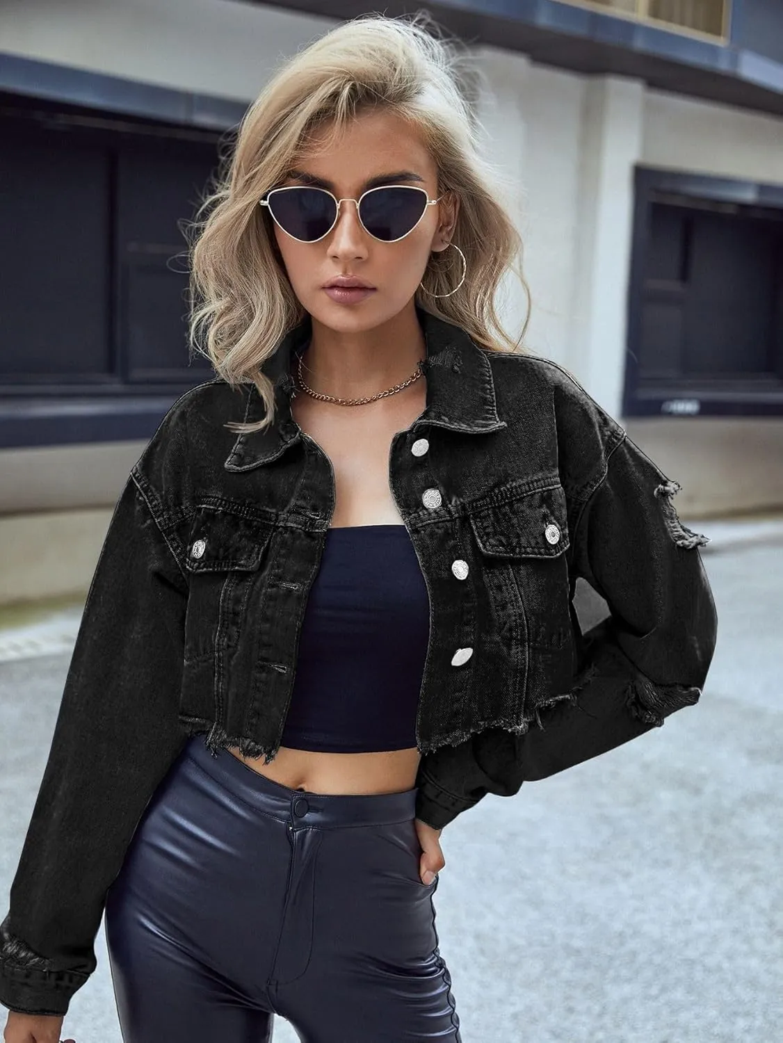 Women's Long Sleeve Short Ripped Distressed Jean Jacket Casual Fashion Boyfriend Style Cropped Denim Coat